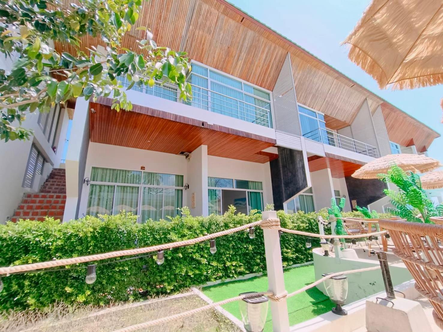 Smile Samui Chaweng Beach Front Resort Exterior photo